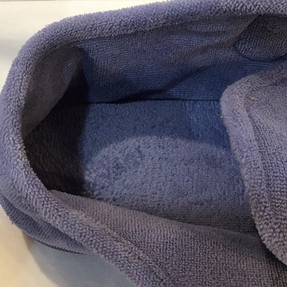 Soft UNISEX indoor outdoor slippers full foot coverage. - Picture 3 of 6